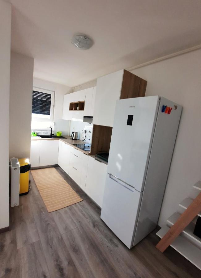 Apartment Mrvica Near The Zagreb Airport Velika Gorica Ngoại thất bức ảnh